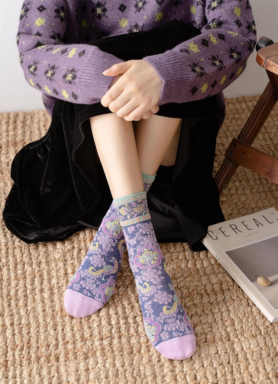 Vintage Style Crew Socks with Cute Floral Cuff for Women - Image 2